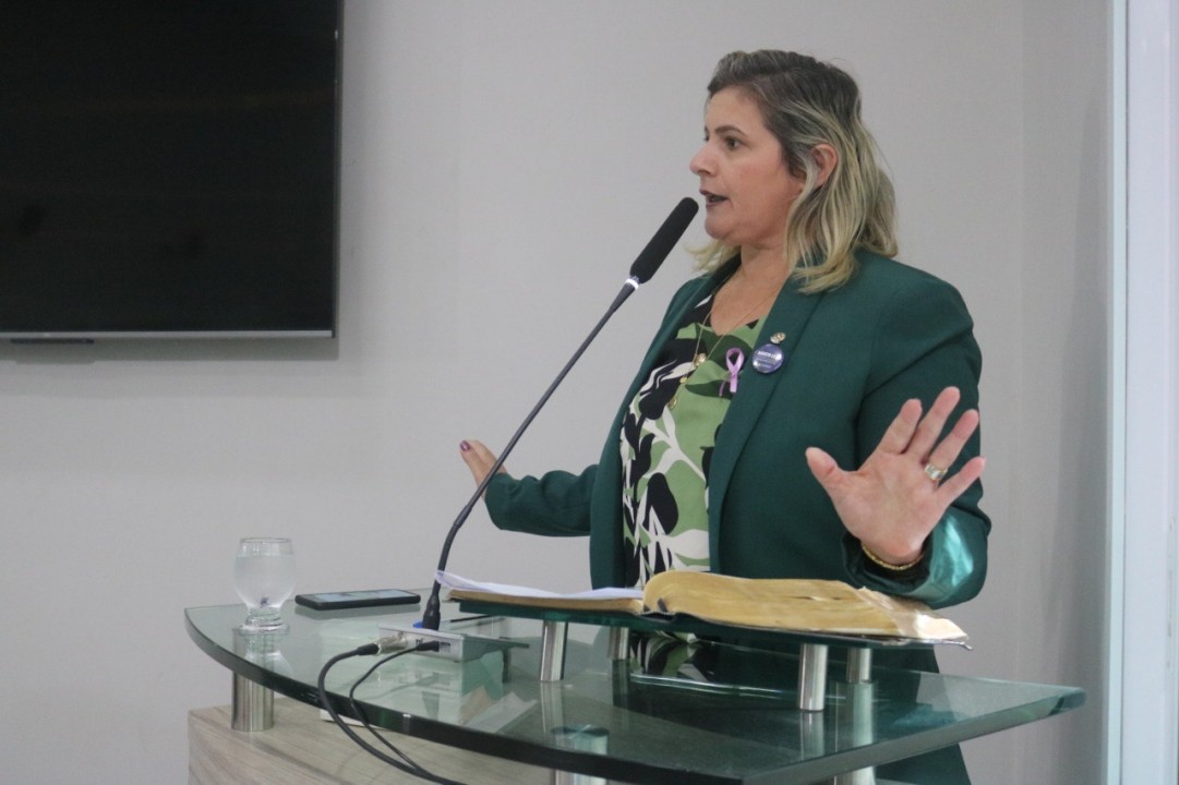 Vereadora Fativan Alves critica situação da saúde de Parnamirim 