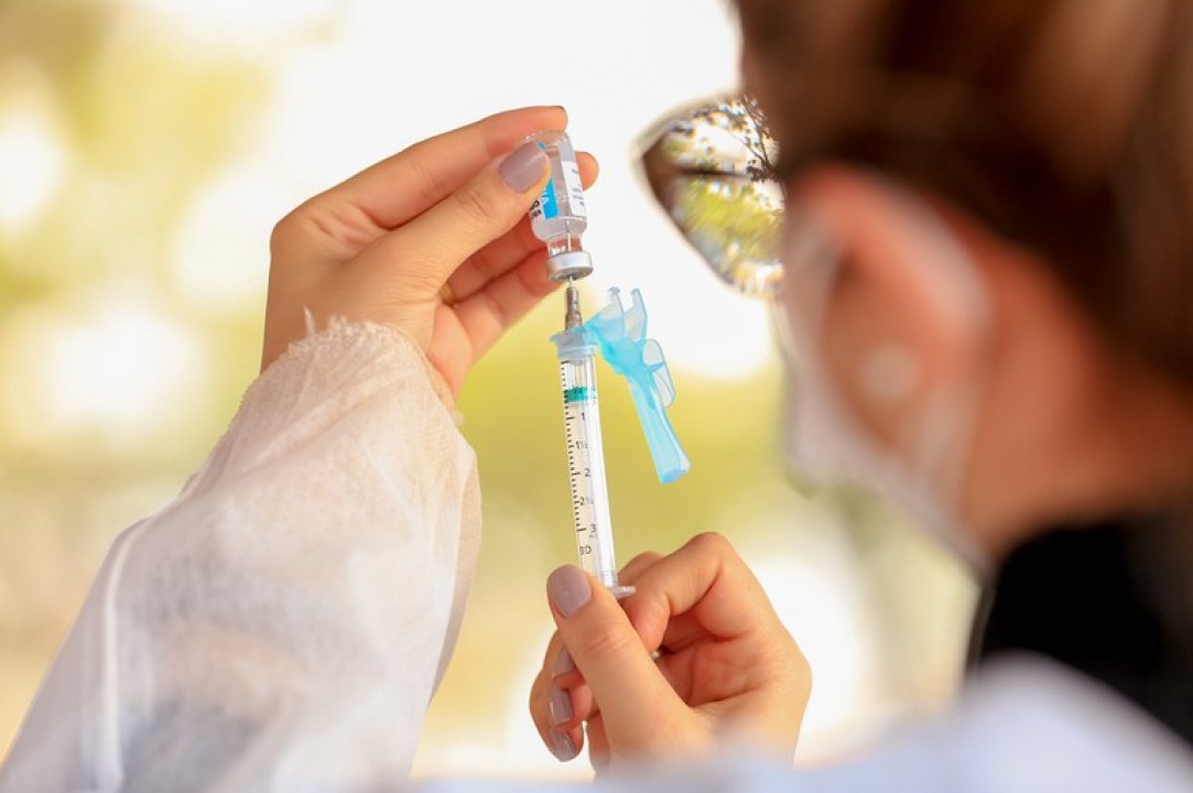 RN recebe mais de 32 mil doses da vacina bivalente contra a Covid-19