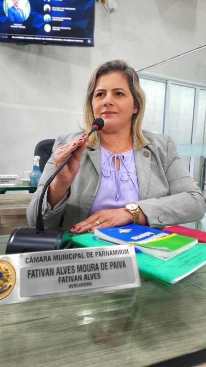 Vereadora Fativan Alves discute em sessão ordinária situação da educação em Parnamirim