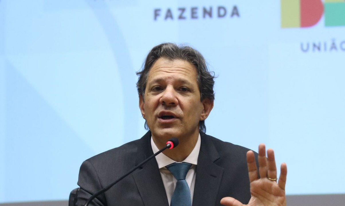 ‘Desenrola’, programa promete limpar até 2,5 milhões nomes de brasileiros com restrições financeiras 