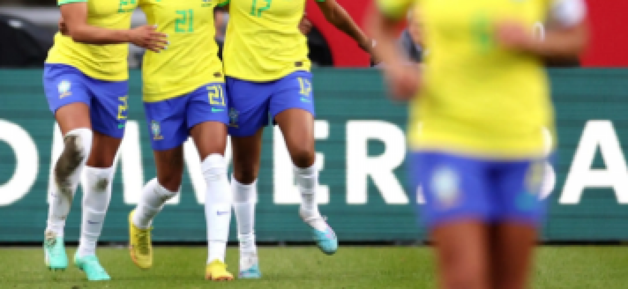 Brasil disputa com a França na Copa do Mundo de futebol feminino, neste sábado (29/07)