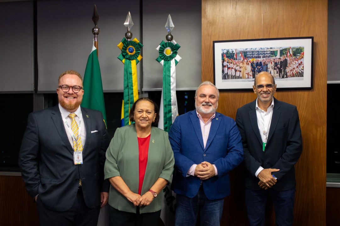 Governo do RN discute parceria com a Petrobras para projeto-piloto de eólica offshore