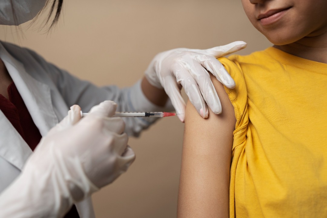 Baixa adesão à vacina contra o HPV persiste após 10 anos de disponibilidade pelo SUS