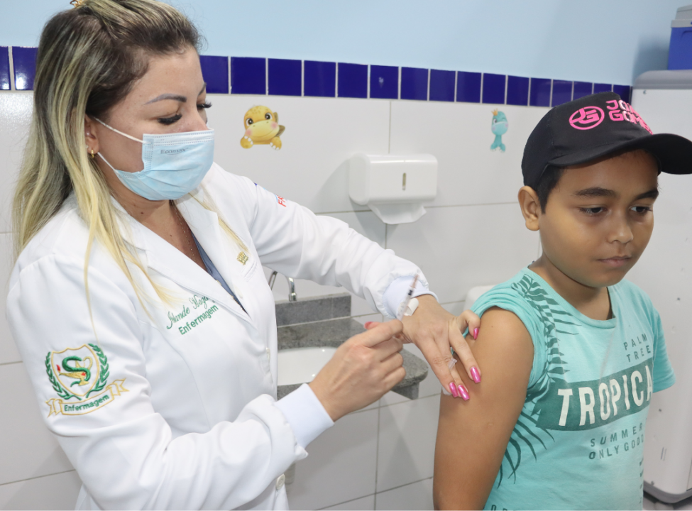 Natal reinicia vacinação contra a dengue para crianças entre 10 e 14 anos nesta segunda (13)