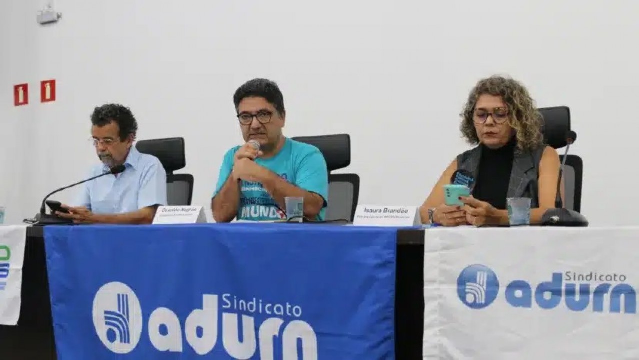 Em novo plebiscito da ADURN-Sindicato docentes da UFRN definem situação de greve 