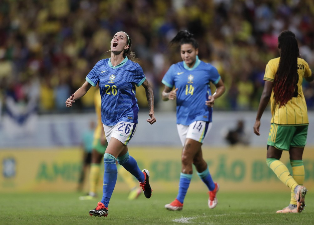 Brasil goleia Jamaica em último jogo antes da convocação para Paris