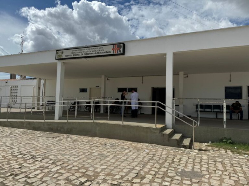 Hospital Regional de Pau dos Ferros enfrenta superlotação e problemas estruturais, alerta Sinmed-RN