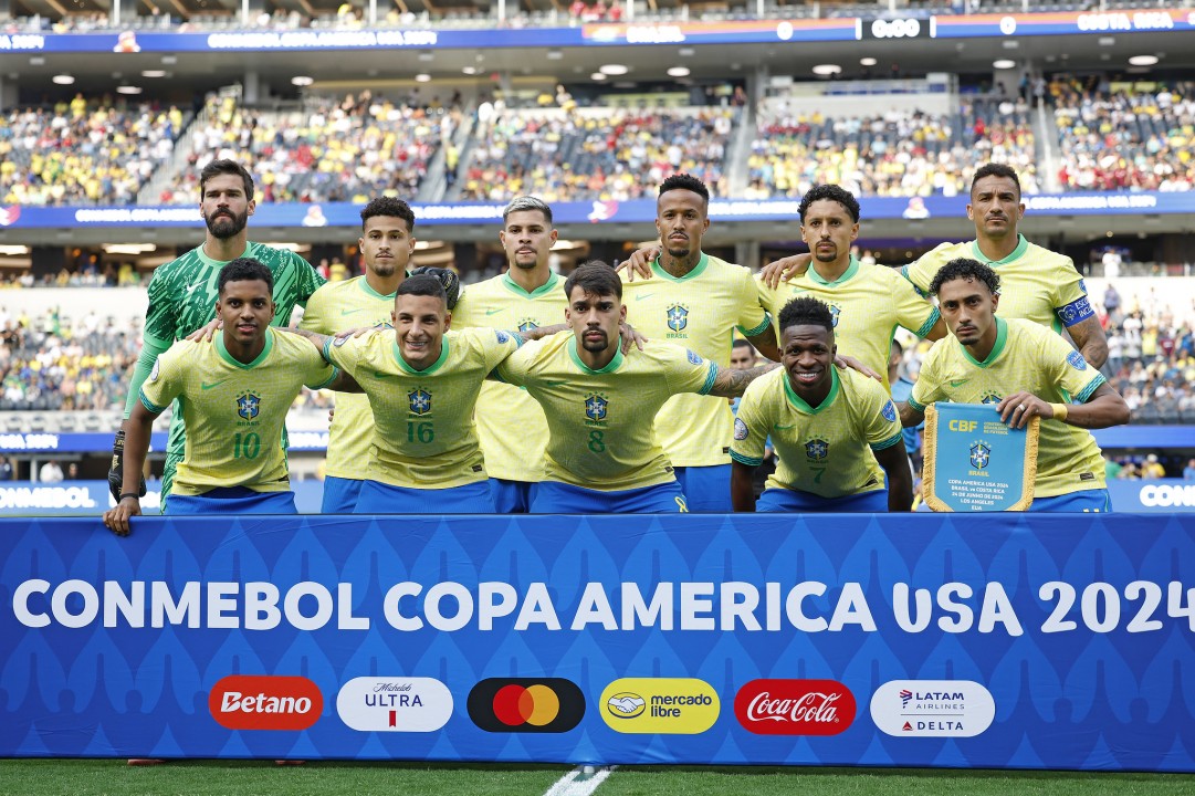 Buscando se recuperar, Brasil enfrenta Paraguai em decisivo para a classificação 