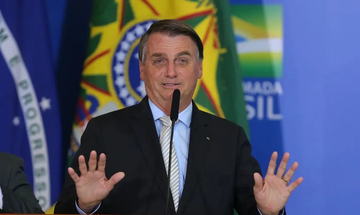 PF indicia Bolsonaro por suposto envolvimento em esquema de falsificação de Cartões de Vacina