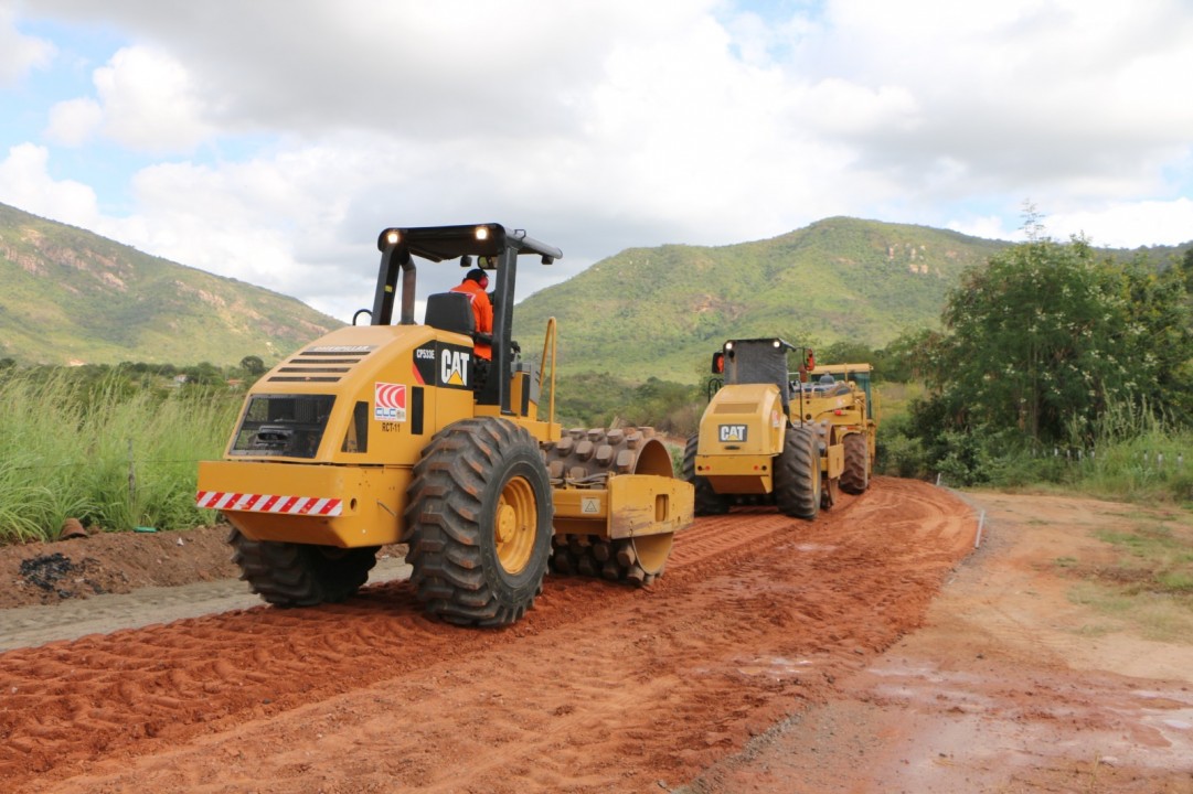 Obras na RN-177 na região Oeste atingem 30% de conclusão