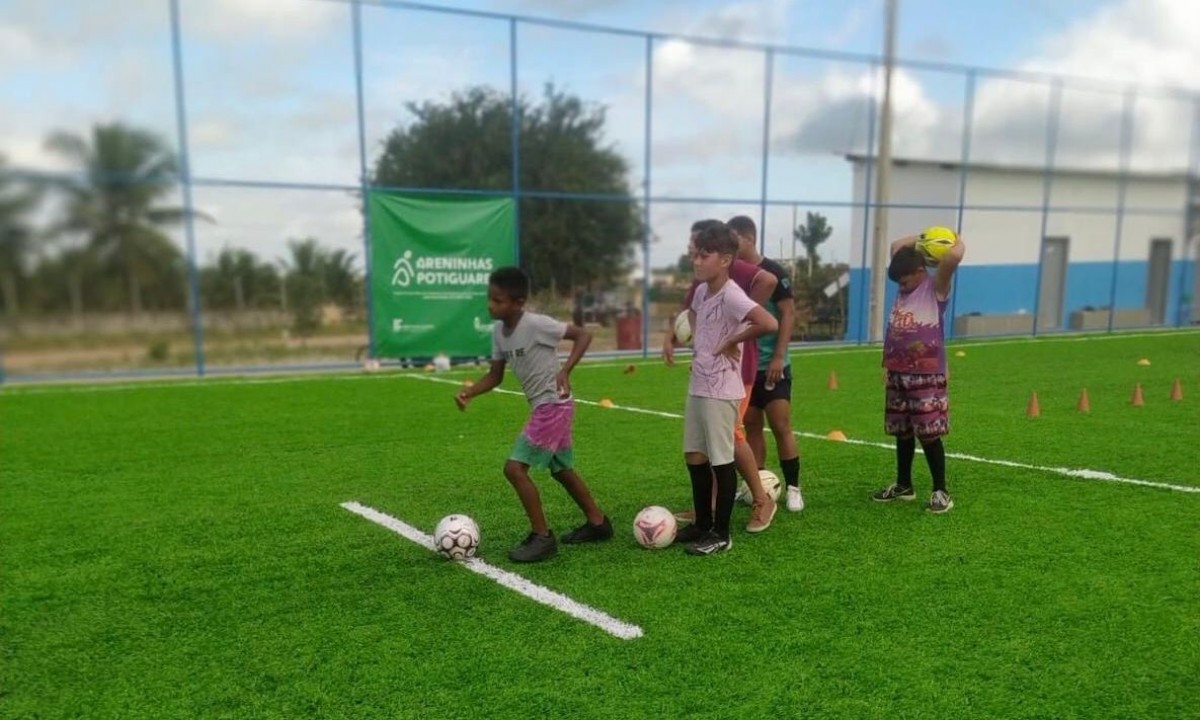 Programa de  Areninhas Potiguares abre matrícula para 10 municípios no futebol society