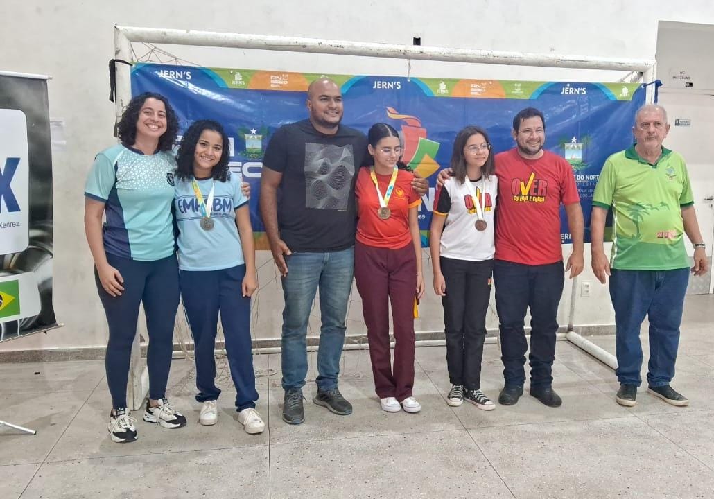 Jovem de escola pública conquista prata no xadrez dos Jogos Escolares do RN