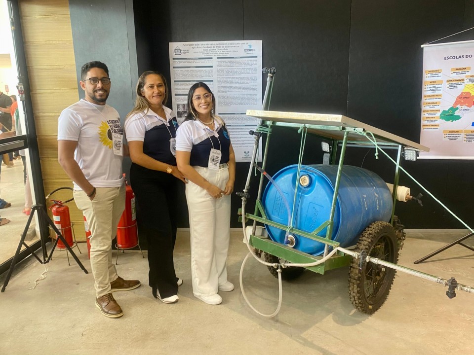 Estudantes da EJA desenvolvem pulverizador solar de baixo custo para agricultores familiares