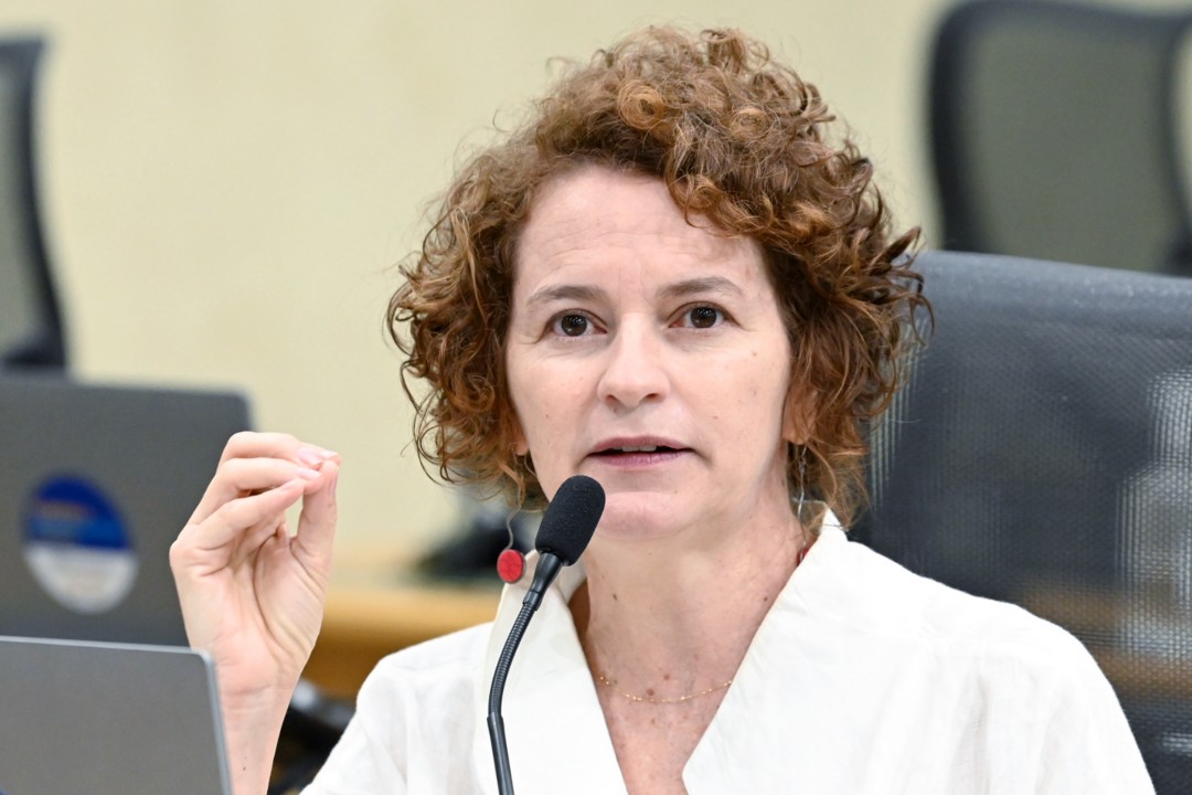 Isolda Dantas defende escala de trabalho 6 por 1 em discurso na ALRN 