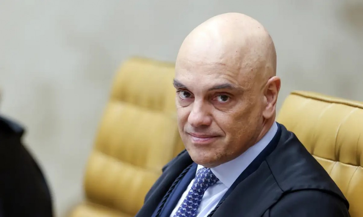 Moraes retira sigilo de inquérito de tentativa de golpe