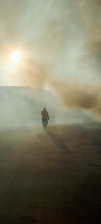 Bombeiros do RN combatem incêndio na zona rural de Apodi