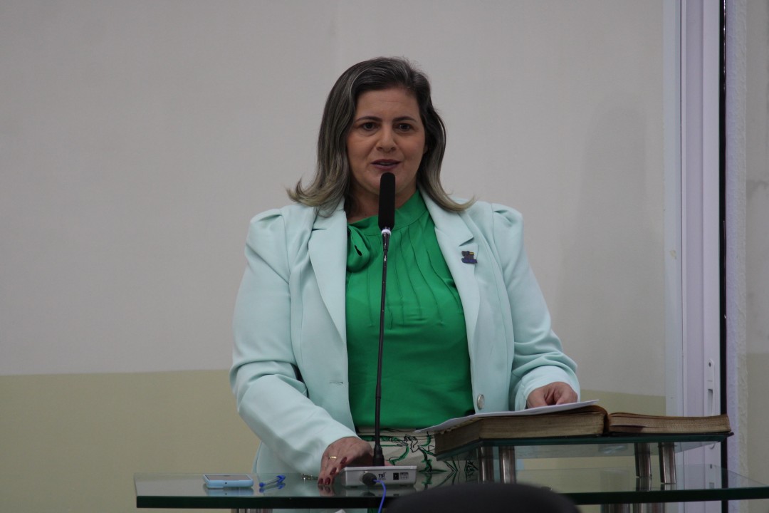 Com um discurso emocionante, vereadora Fativan Alves se despede da Câmara Municipal de Parnamirim