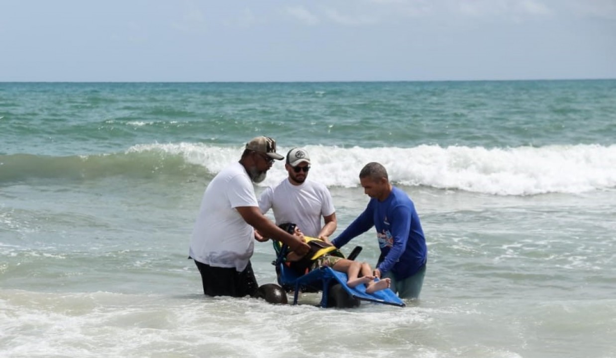 Projeto Ondas da Inclusão movimenta o Verão do Povo em Pirangi