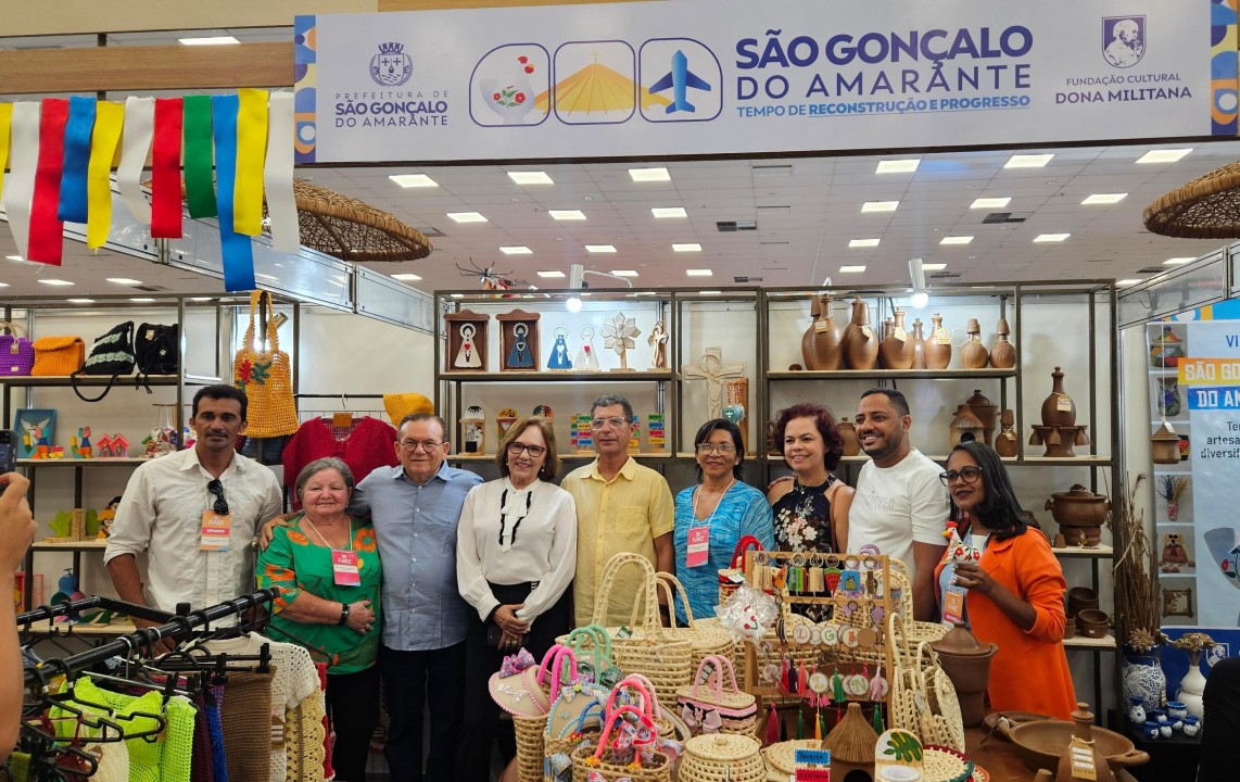 Senadora Zenaide Maia prestigia FIART, o trabalho do artesão e a diversidade do artesanato regional