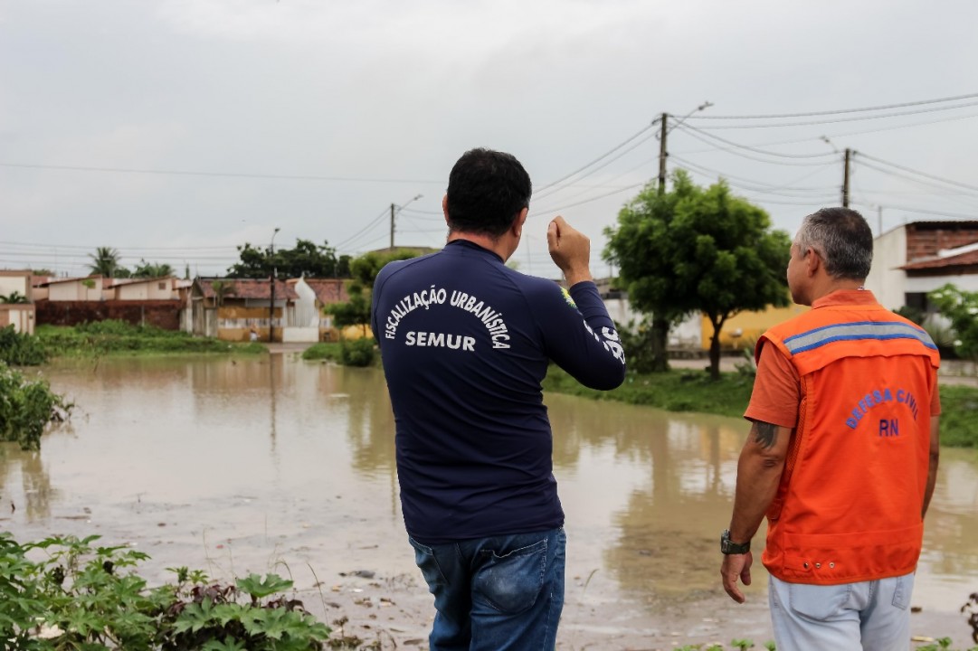 Prefeitura de Parnamirim intensifica ações após fortes chuvas