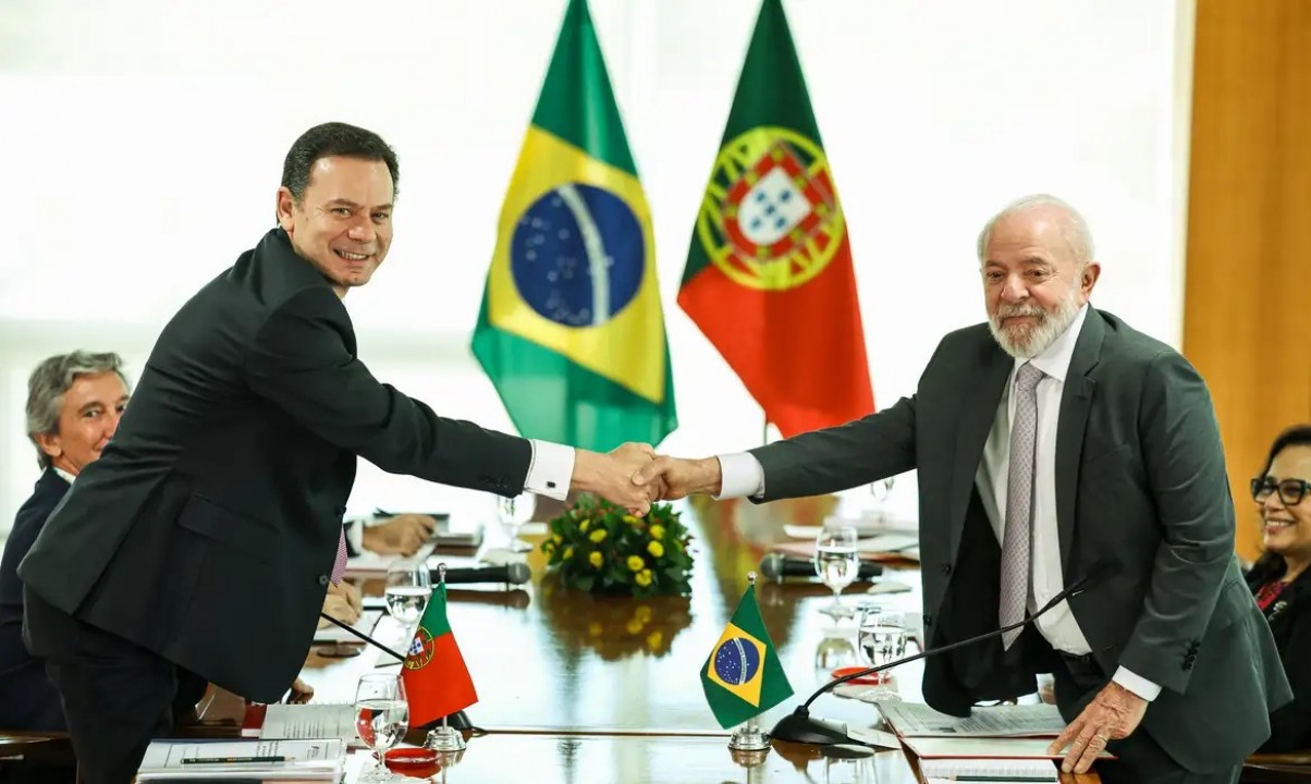 Brasil e Portugal assinam 19 acordos bilaterais