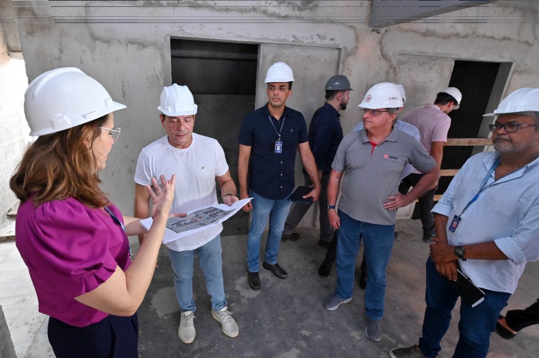 Ezequiel visita obras do antigo prédio do BNB que vai abrigar a Rádio e TV Assembleia