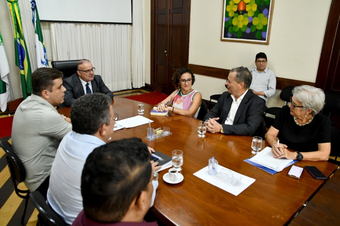 Prefeito Paulinho Freire recebe visita do vice-reitor da UFRN e amplia parceria com a instituição