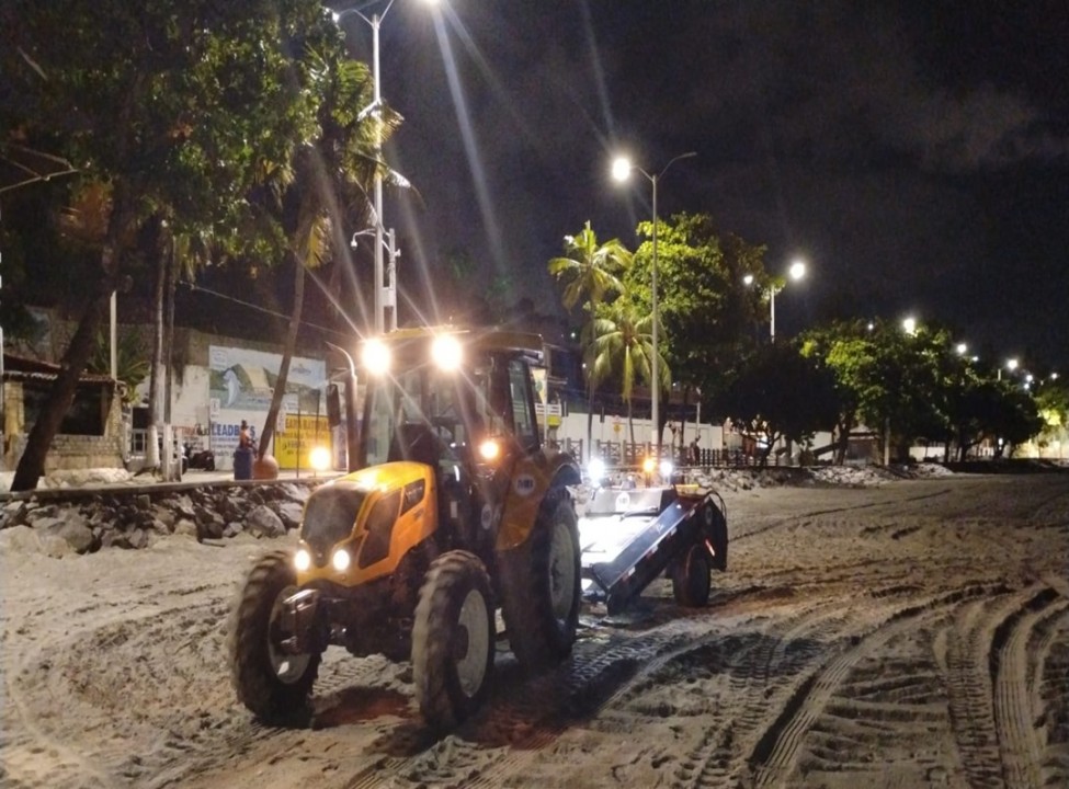 Remoção de rodolitos em Ponta Negra atinge mais de 500 mil m² da praia 