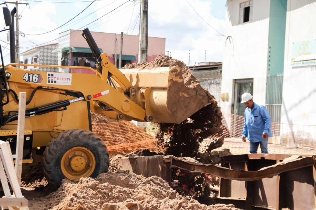 Prefeitura de Parnamirim adianta obras de drenagem em Monte Castelo